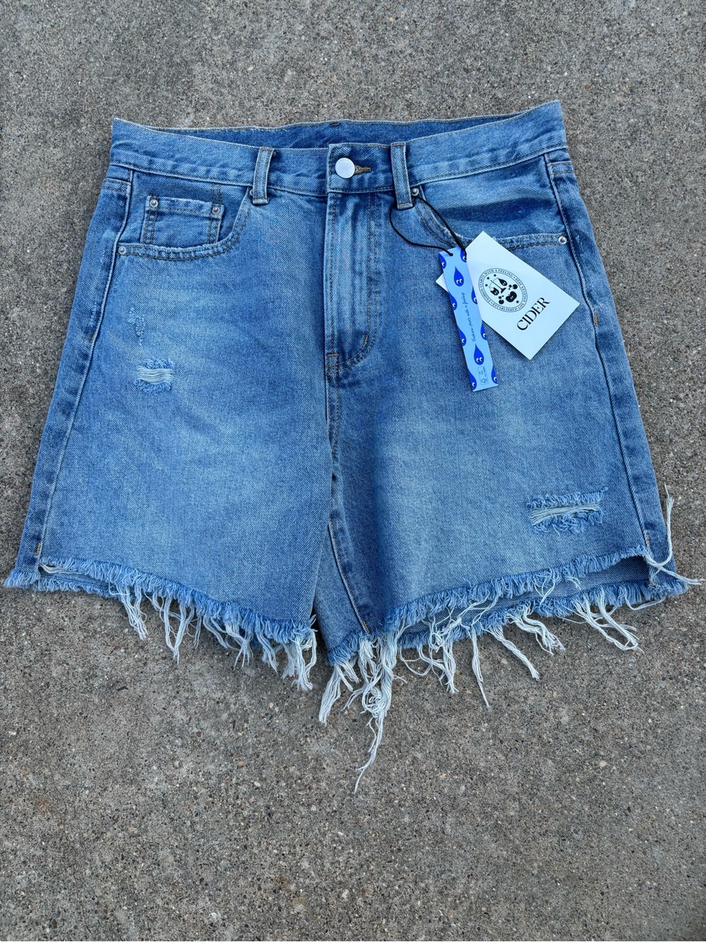 NWT Cider Distressed High-Rise Denim Shorts in Light Blue size S